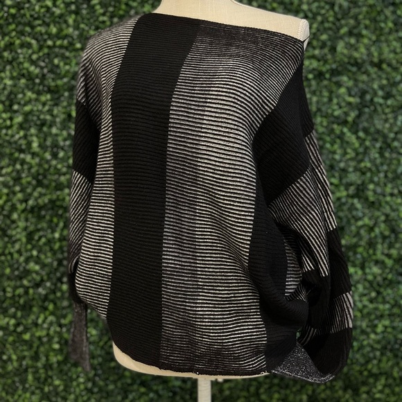 Philosophy Black & Gray Sweater NWT - Picture 6 of 7